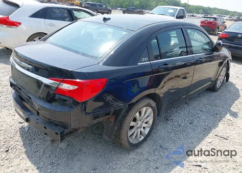 2013 Chrysler 200 Touring z USA, uszkodzony, nr VIN 1C3CCBBB6DN579507